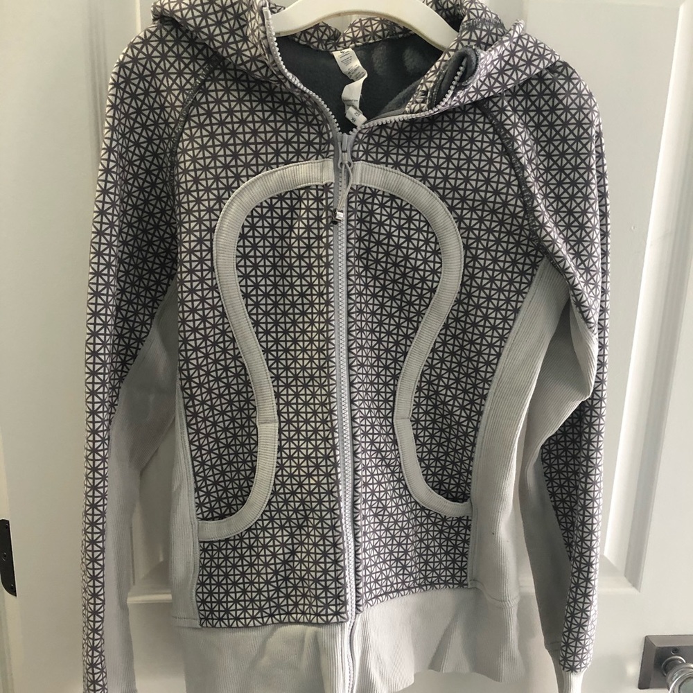 lululemon jacket